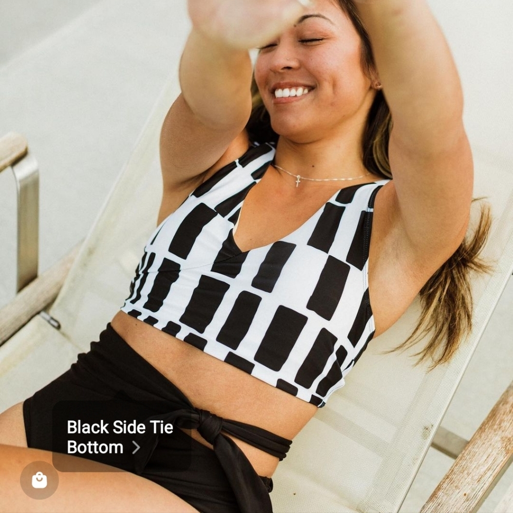 Nani Switch V Crop Swim Top